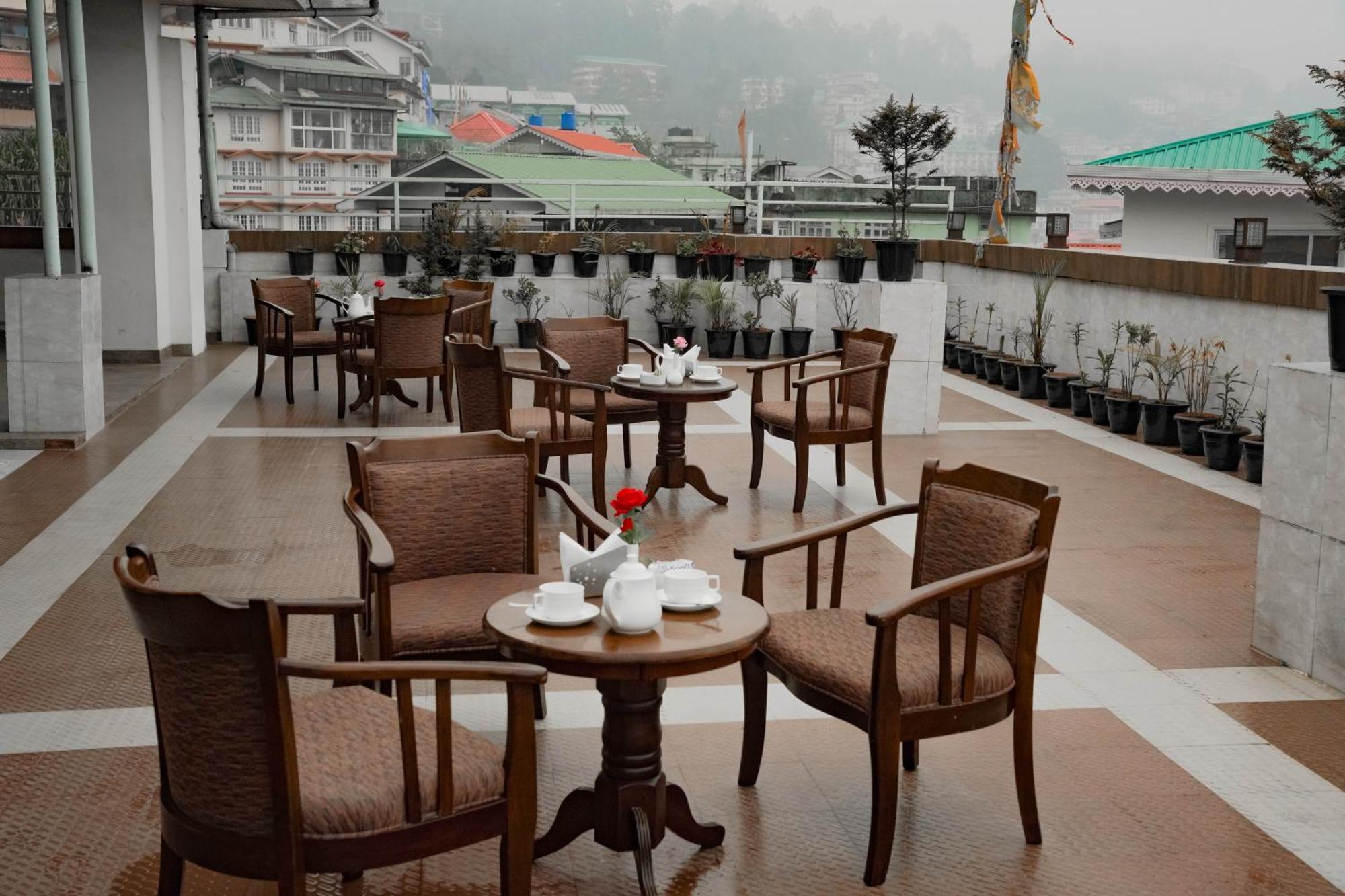 Kingston By Yagi, 600 Meters From M G Marg Gangtok Hotel Kültér fotó